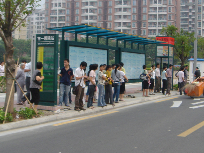 佛山中空板頂候車亭